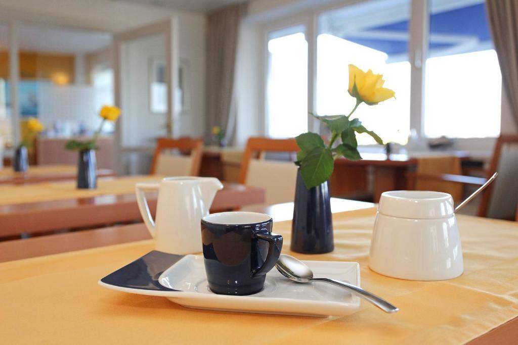Rungholt Hotel Heligoland Bagian luar foto