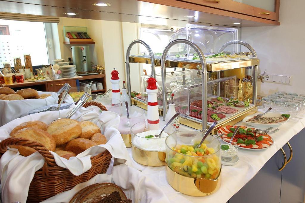 Rungholt Hotel Heligoland Bagian luar foto